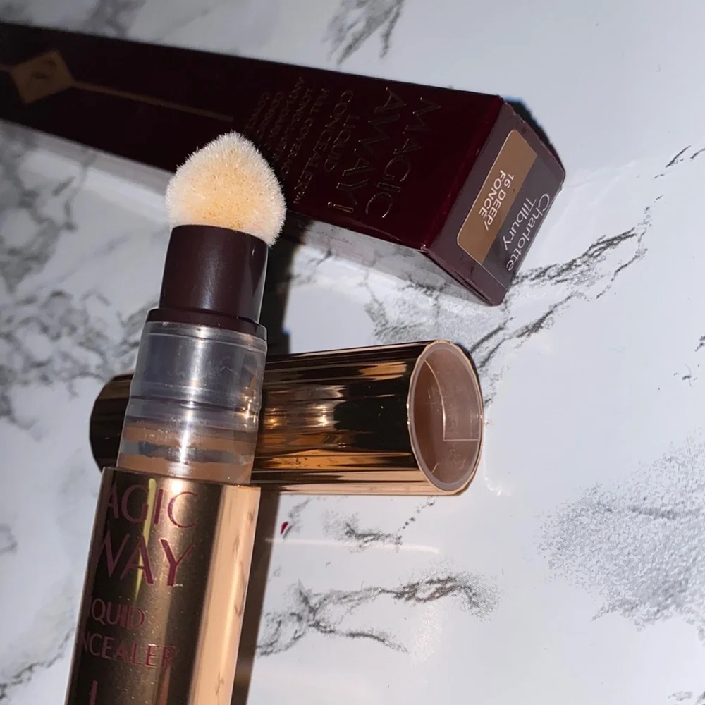 NWT Charlotte Tilbury magic away concealer- 16 deep Never used Still in box